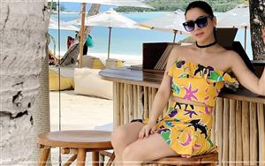 Shraddha Arya looks enchanting in yellow dress on the beach